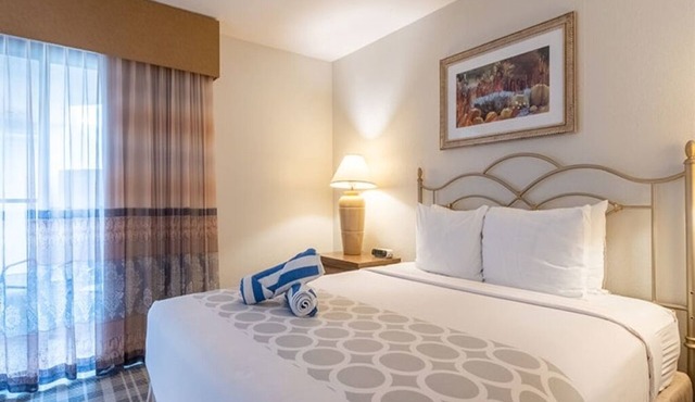 2 Bd Suite