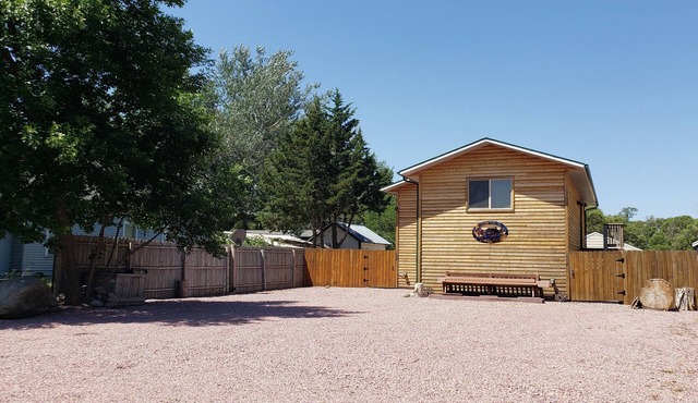 2 bdrm, 3 beds. Quiet Retreat. Fenced in Unit, pet friendly, no pet fee!