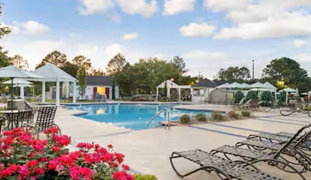 2 BDRM CONDO HISTORIC POWHATAN RESORT- INDOOR POOL,OUTDOOR POOL, KIDS POOL, SPA