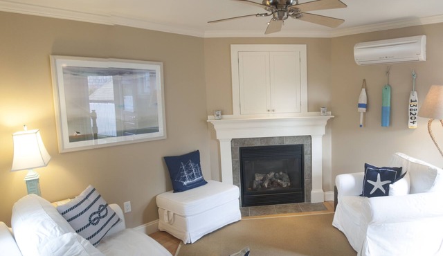 2-Bdrm, Parking, Fire Place, Outdoor Space, Close to everything.