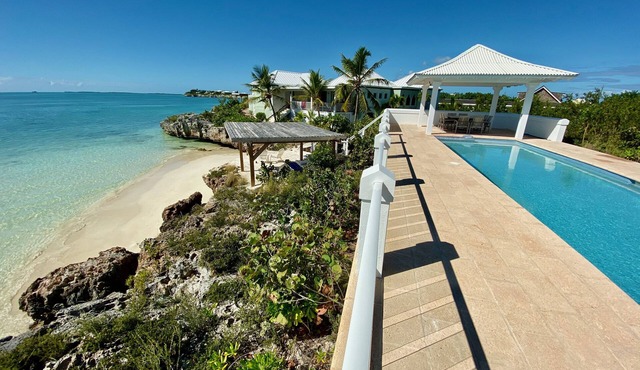 2 Beach Front Villas Beautiful Beach! Pickleball Ocean Views 3 Private Pools!