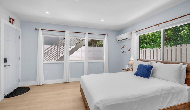 #2 - Beachside Studio | Steps to Hollywood Beach