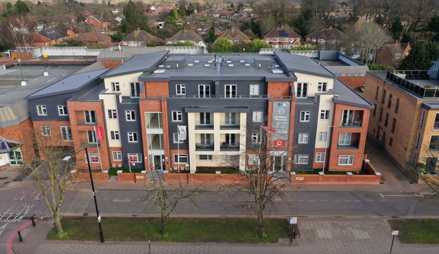 2 Bed 2 Bath Apartment in Shirley, Solihull