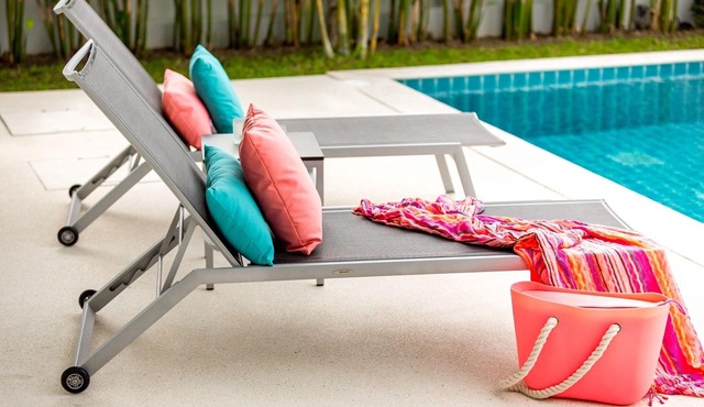2 bed/2 bath Private Pool and Garden Villa - Stylish, Sophisticated and Fun!