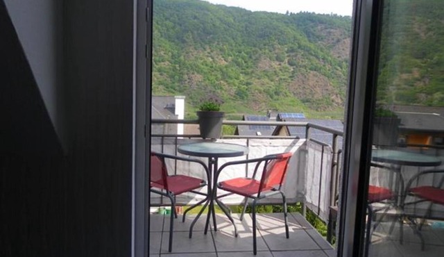 2 bed apartment Justin - House Avallon