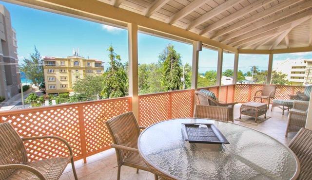2-bed Apt by Beach in St. Lawrence Gap