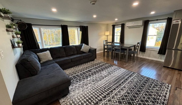 2 Bed Berkshire Getaway @ Stephentown Hotel
