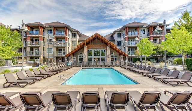 2 Bed + DEN 2 Bath Downtown Kelowna