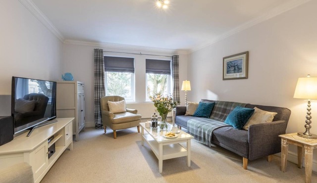 2 Bed in Bath (oc-bhr19)