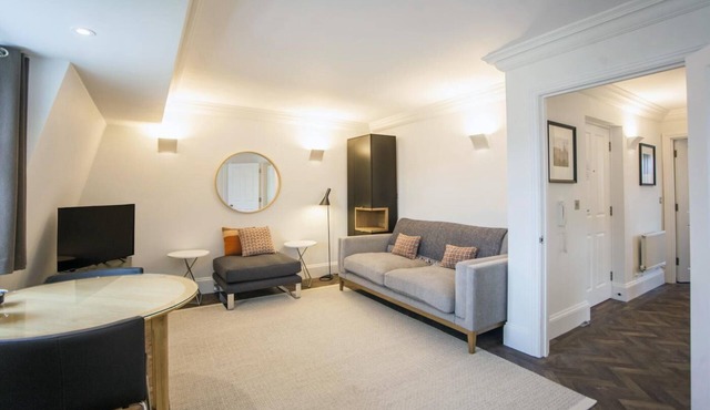 2 Bed in Bath (oc-bhr28)