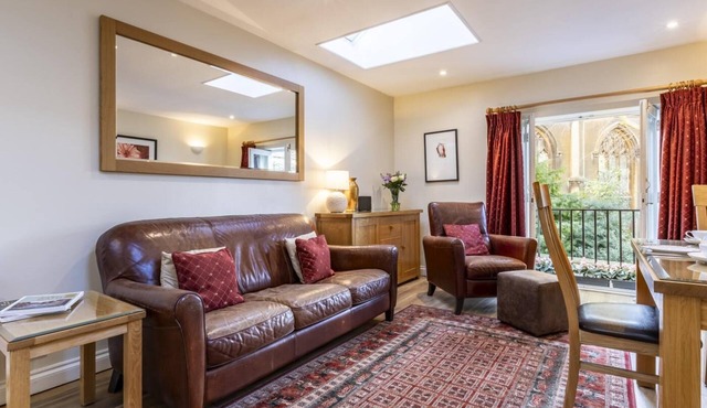 2 Bed in Bath (oc-bhr54)