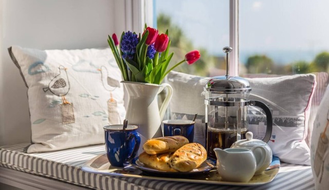 2 Bed in Mousehole (oc-seahor)