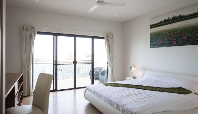 2 Bed Seaview Villa 5 mins to beach (B1)