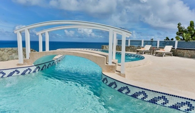 2-bed Villa With Uninterrupted Sea Views - Equinox 2 Bedroom Villa by RedAwning