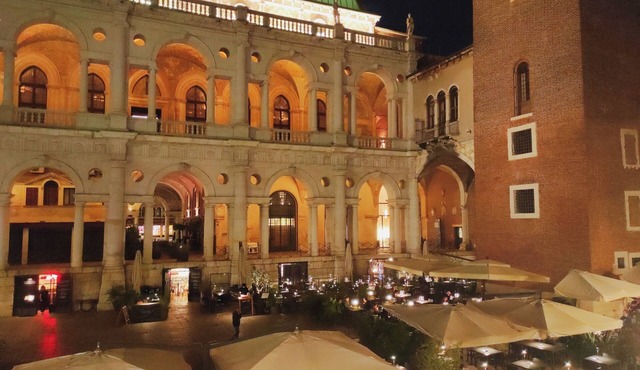 2 Bedr - Front Basilica View with Terrace
