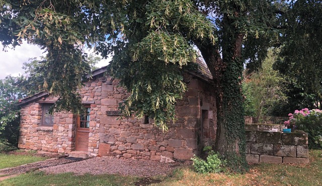 2 Bedroom Cottage in Saint-Maurice-en-Quercy