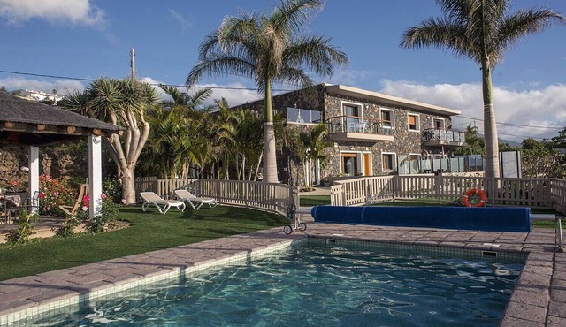 2 Bedroom, Mountain view, privacy, HEATED POOL, Heating, Big terrace, Free Wifi (6)