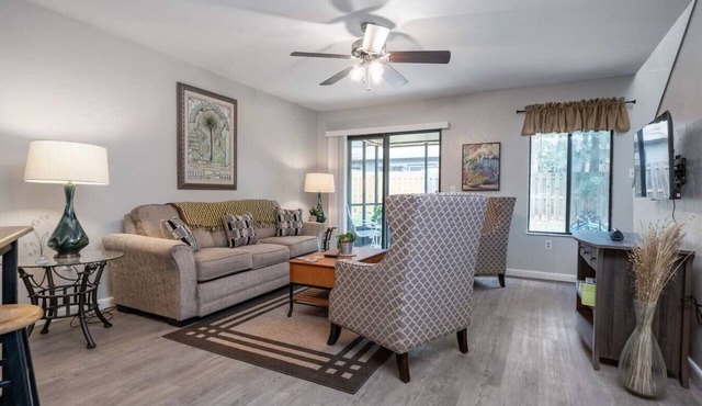 2 bedroom/1.5 bathroom condo Butler plaza