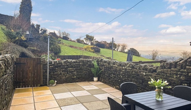 2 bedroom accommodation in Barnoldswick