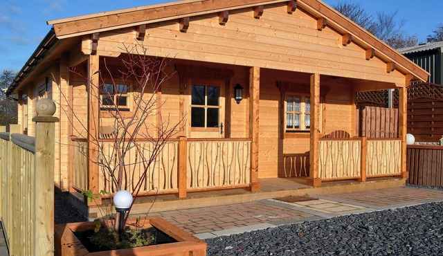 2 bedroom accommodation in Cleator Moor, near Whitehaven