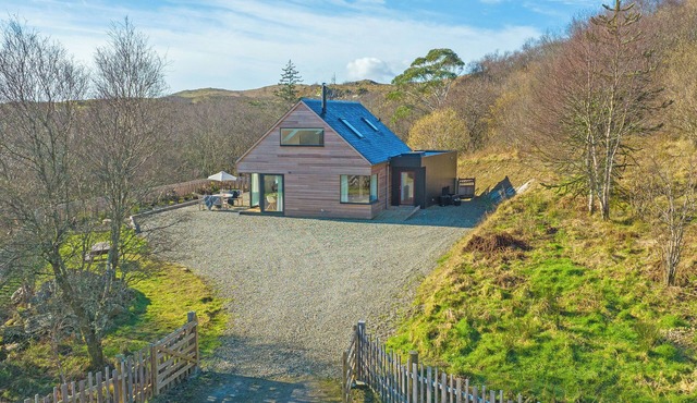 2 bedroom accommodation in Lochgilphead