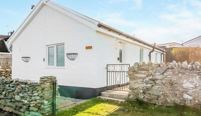 2 bedroom accommodation in Four Mile Bridge, near Trearddur Bay