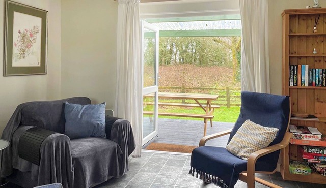 2 bedroom accommodation in Llansteffan