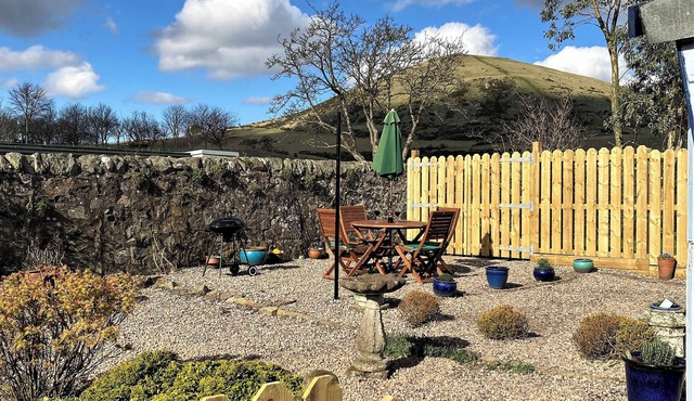 2 bedroom accommodation in Upper Largo