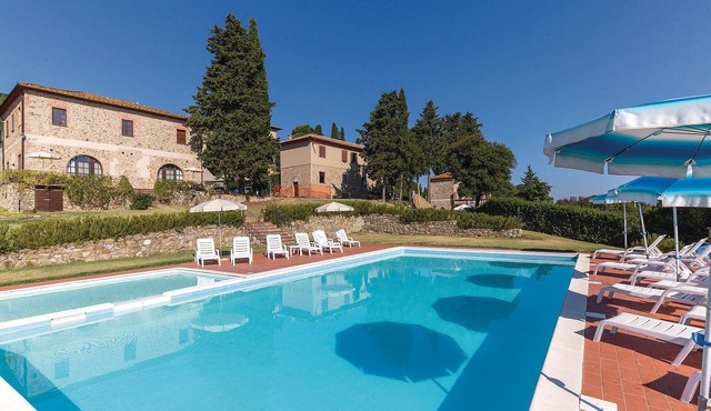 2 bedroom accommodation in Pomarance PI
