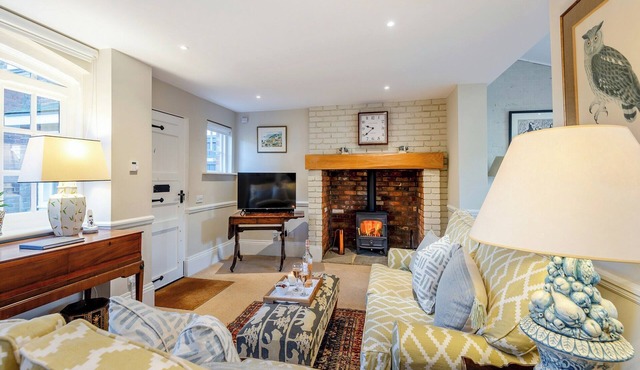 2 bedroom accommodation in Edenbridge
