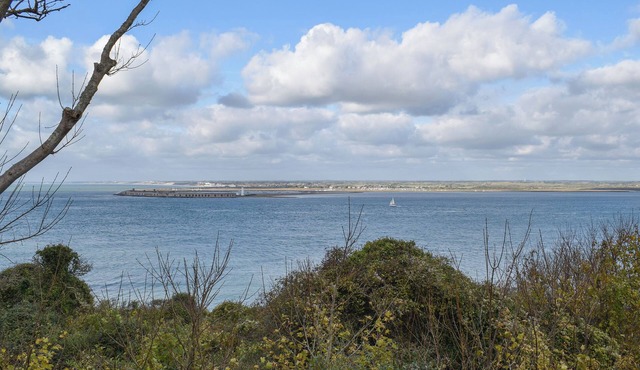 2 bedroom accommodation in Freshwater