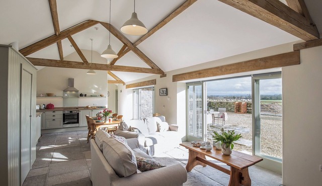 2 bedroom accommodation in Baltonsborough, near Glastonbury