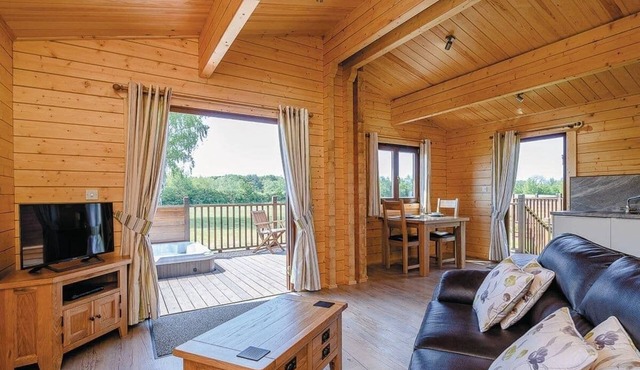 2 bedroom accommodation in Wenhaston, Halesworth