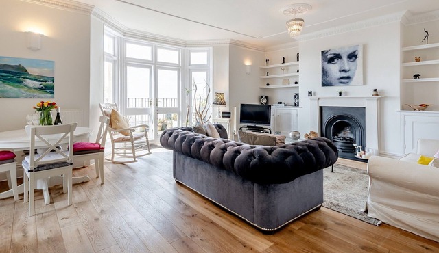 2 bedroom accommodation in Portishead