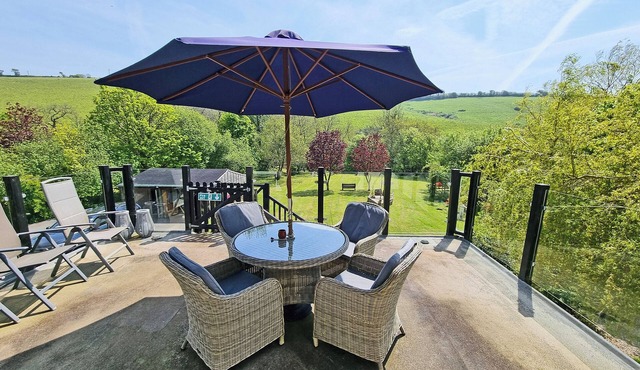 2 bedroom accommodation in Polmassick, near St Austell