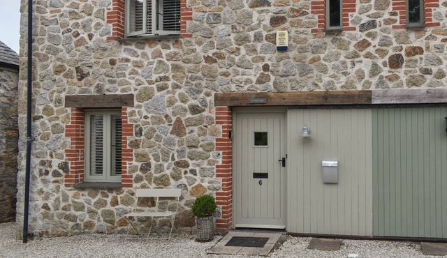 2 bedroom accommodation in St. Austell