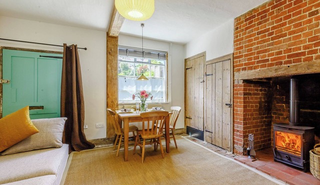 2 bedroom accommodation in Woodbridge