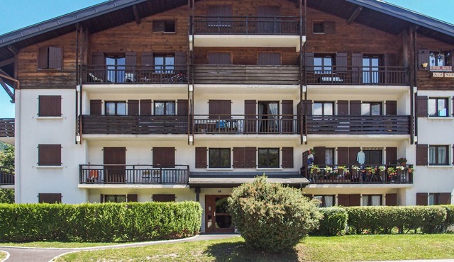 2 bedroom accommodation in Sallanches