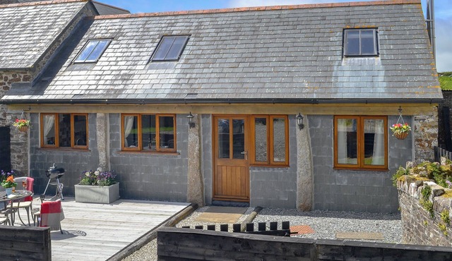 2 bedroom accommodation in Boyton, near Launceston