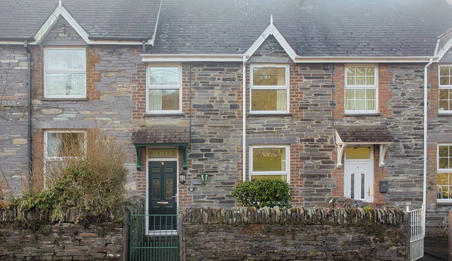 2 bedroom accommodation in Nantlle, near Beddgelert
