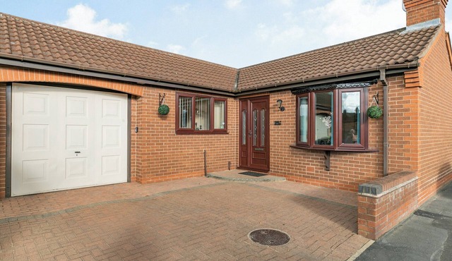 2 bedroom accommodation in Epworth, near Market Rasen