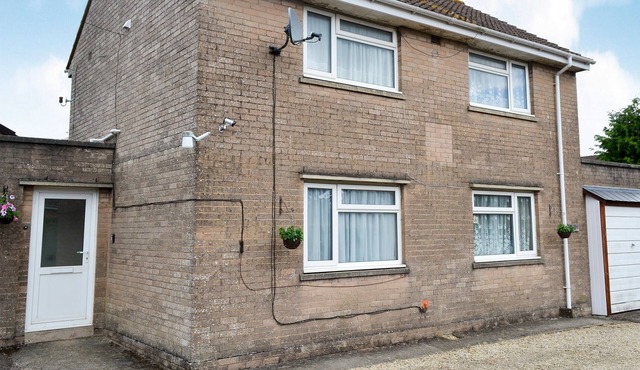 2 bedroom accommodation in Huntley, near Gloucester