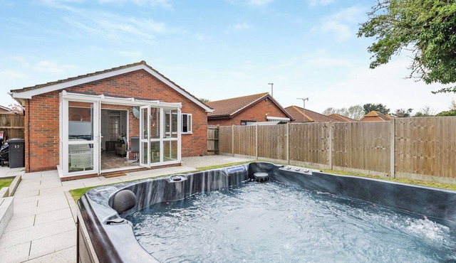 2 bedroom accommodation in Herne Bay