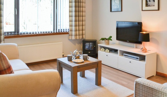 2 bedroom accommodation in Drumnadrochit, near Inverness