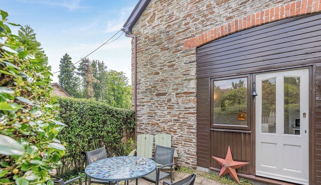 2 bedroom accommodation in Ivybridge