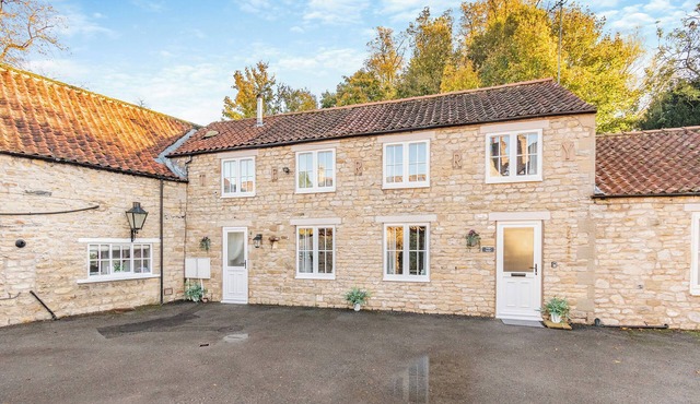 2 bedroom accommodation in Thornton Le Dale, near Pickering