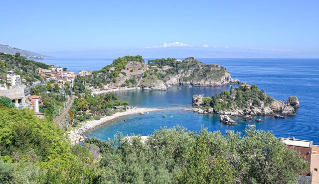 2 bedroom accommodation in Mascali (CT)