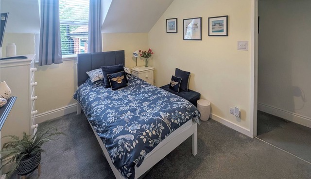 2 bedroom accommodation in Beverley