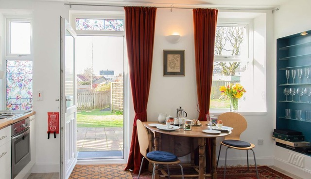 2 bedroom accommodation in Dunblane