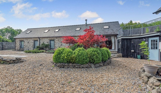 2 bedroom accommodation in Taliaris, near Llandeilo